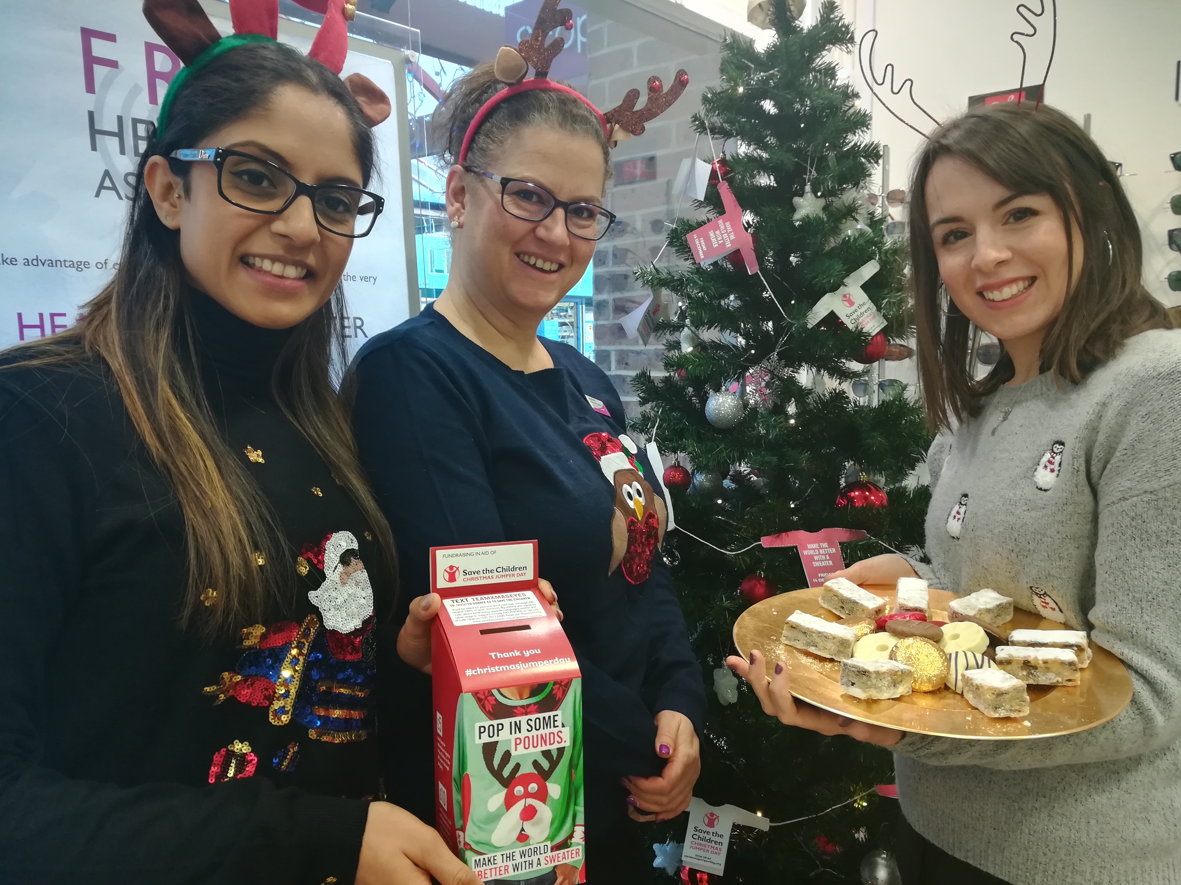 leightons thatcham christmas jumper day