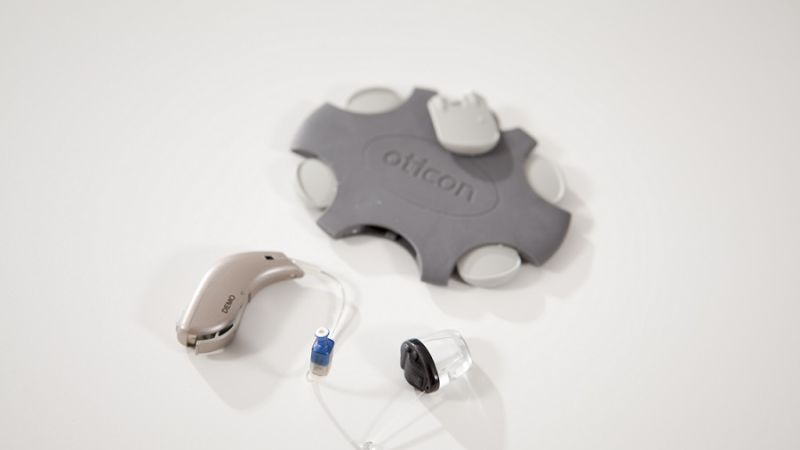 What's the difference between hearing aids and amplifiers?