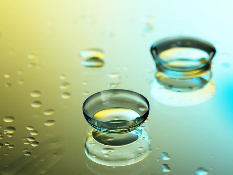 Contact lenses on mirrored surface