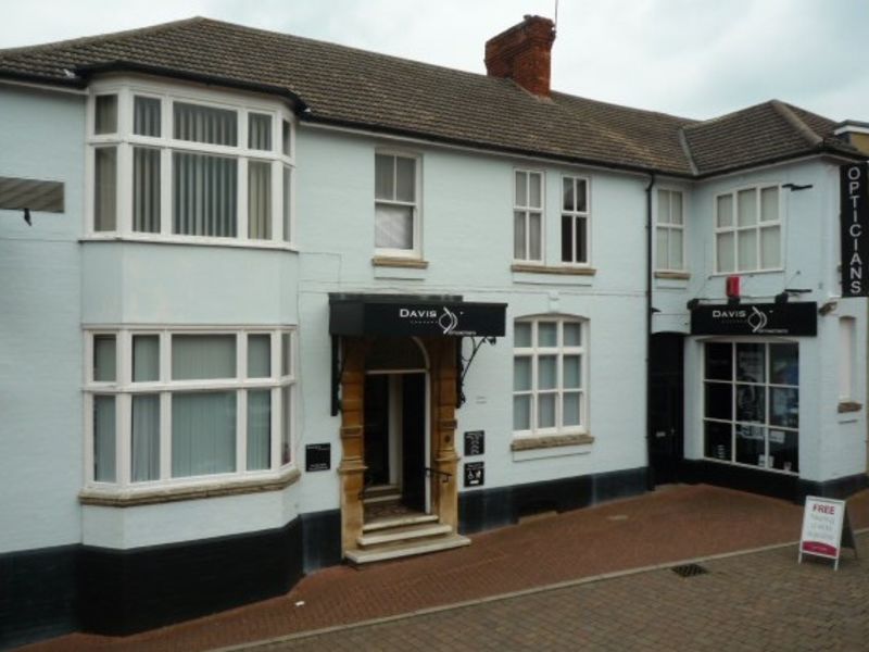 davis optometrists kettering exterior