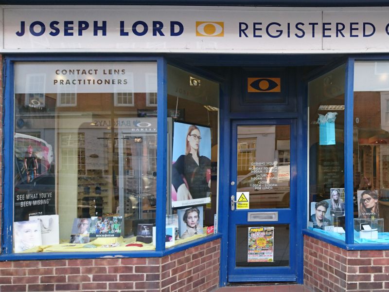 goldsmith webb opticians Frinton exterior