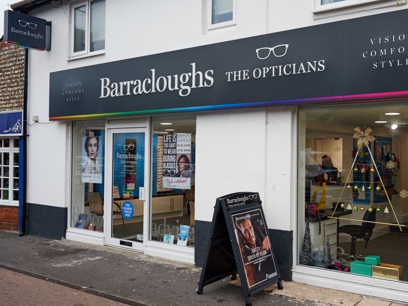 barracloughs opticians seaford