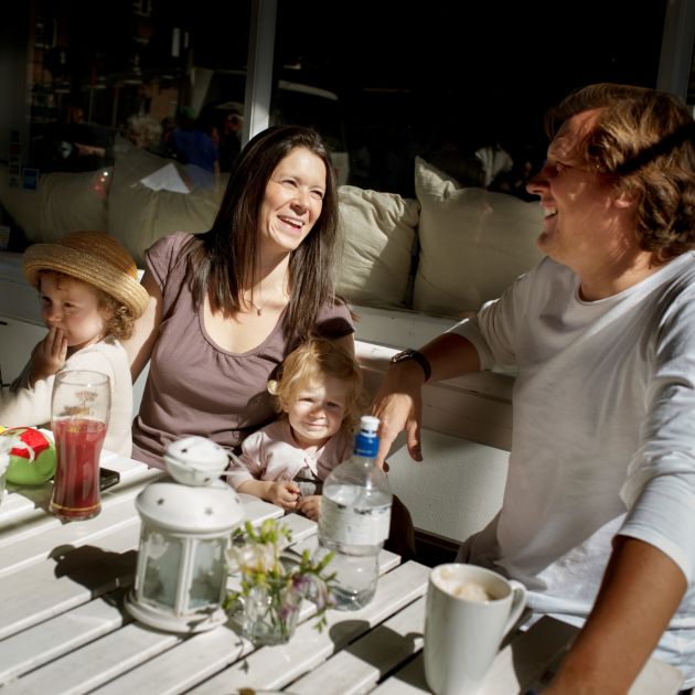 couple with children