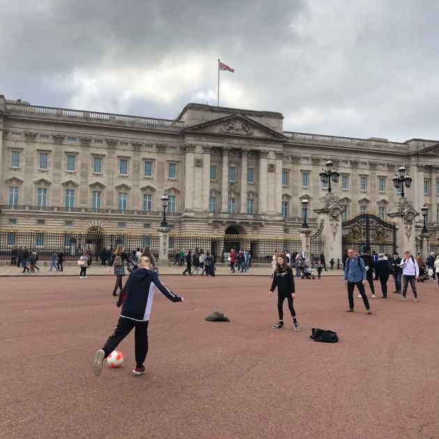 Edward outside Buckingham palace