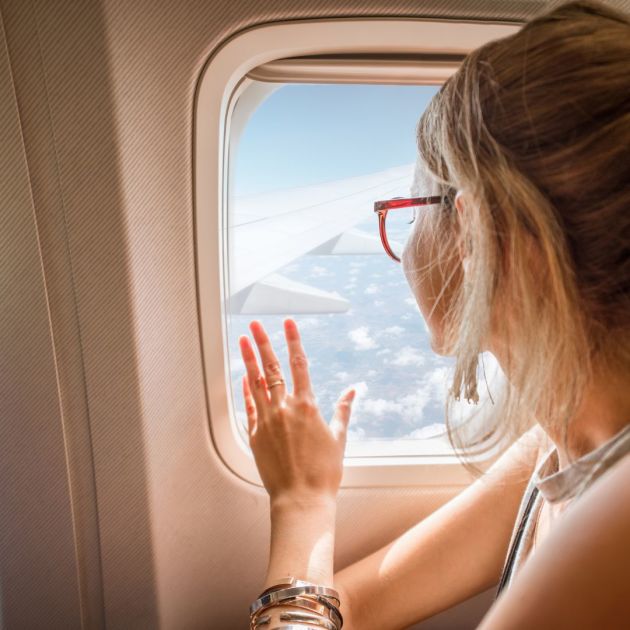 contact lenses and dry eyes while flying