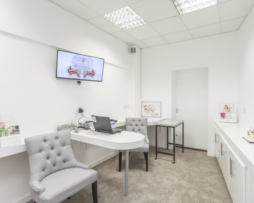 Leightons Addlestone Hearing test room
