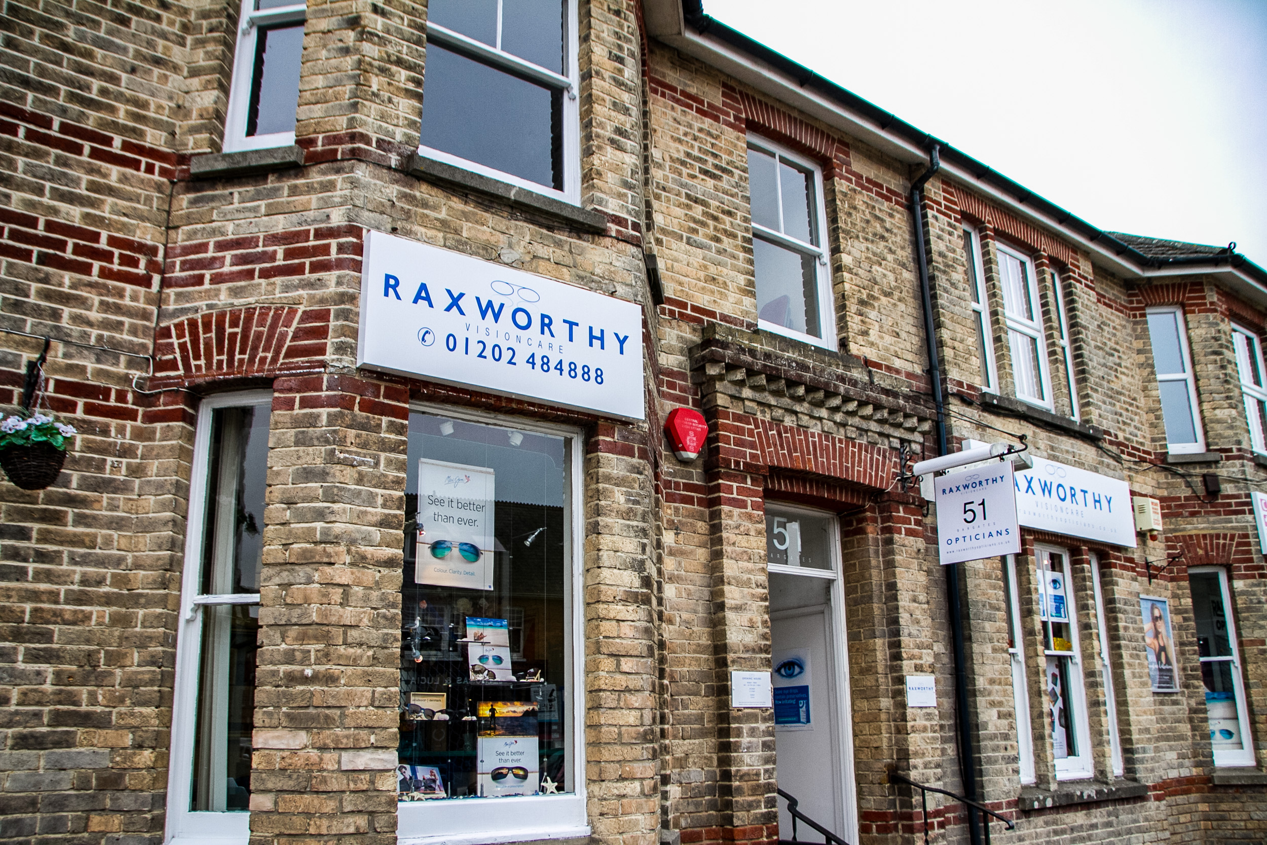 Raxworthy visioncare exterior