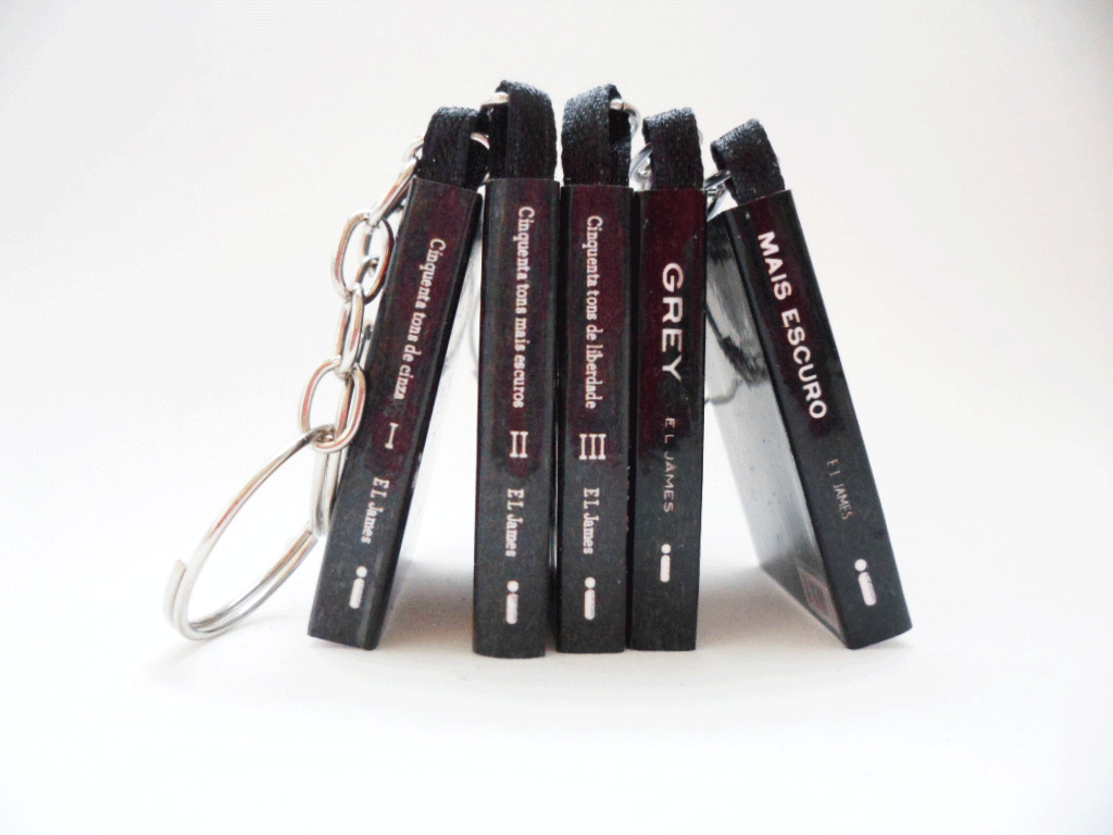 Chaveiros mini livro Cinquenta tons de cinza