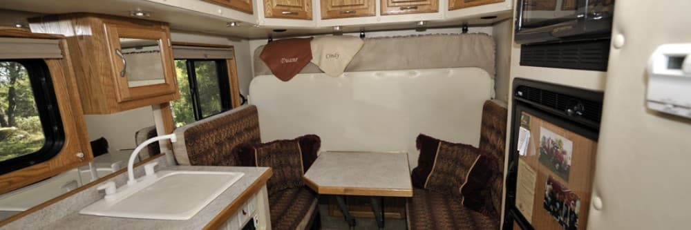 race truck motorhome habitation area