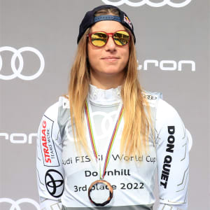 Ester  Ledecka