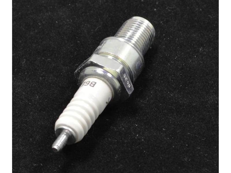 SPARK PLUG B6ES