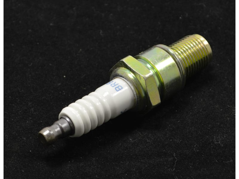 SPARK PLUG BR8ES