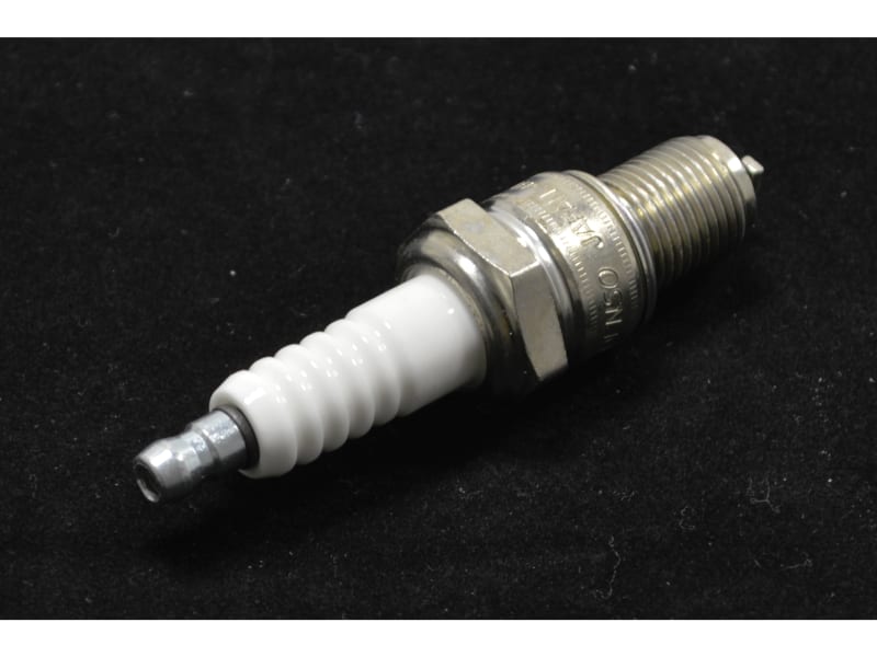 SPARK PLUG W24EP