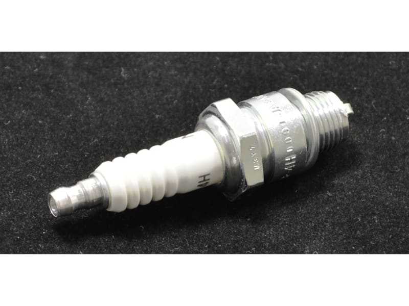 SPARK PLUG B4H