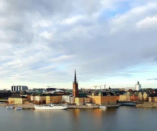 Hoe lang vliegen naar Stockholm?
