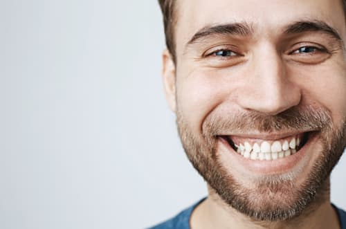 Cure thermale pour les gencives : soulager les affections des muqueuses bucco-linguales