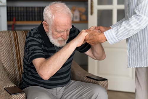 Cure thermale et maladie de Parkinson : quels bienfaits pour les patients ?