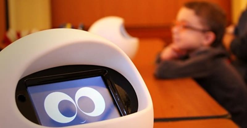 JOE, le robot compagnon des enfants asthmatiques, en test aux thermes de La Bourboule.