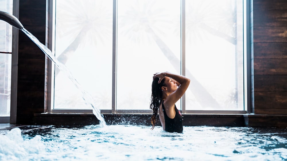 Différence entre cure thermale et thalassothérapie : on vous explique tout