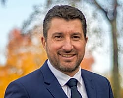 Illustration pour Déremboursement des cures thermales : Julien Dubois, Maire de Dax, nous fait part des dernières actualités