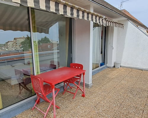 Photo 10