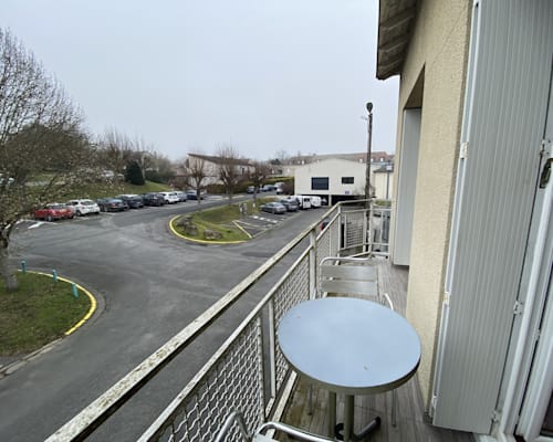 Photo 6