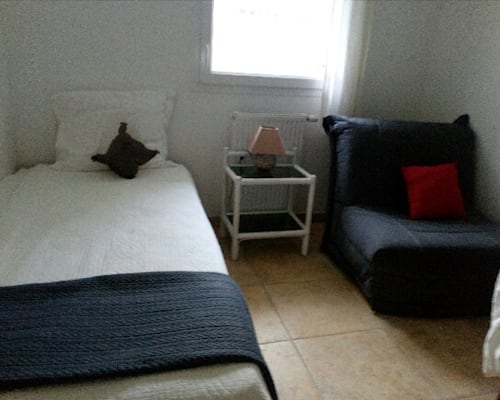 Photo 10