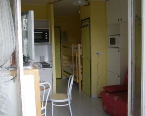 Photo 10