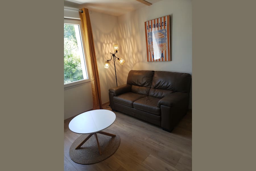 Photo 8