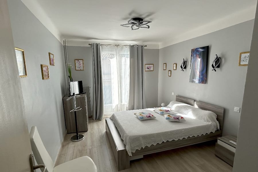 Photo 6