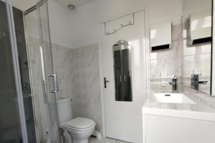 Photo 9