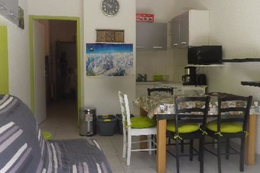 Photo 1