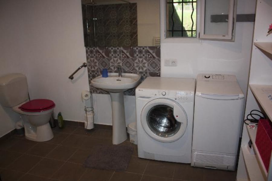 Photo 8