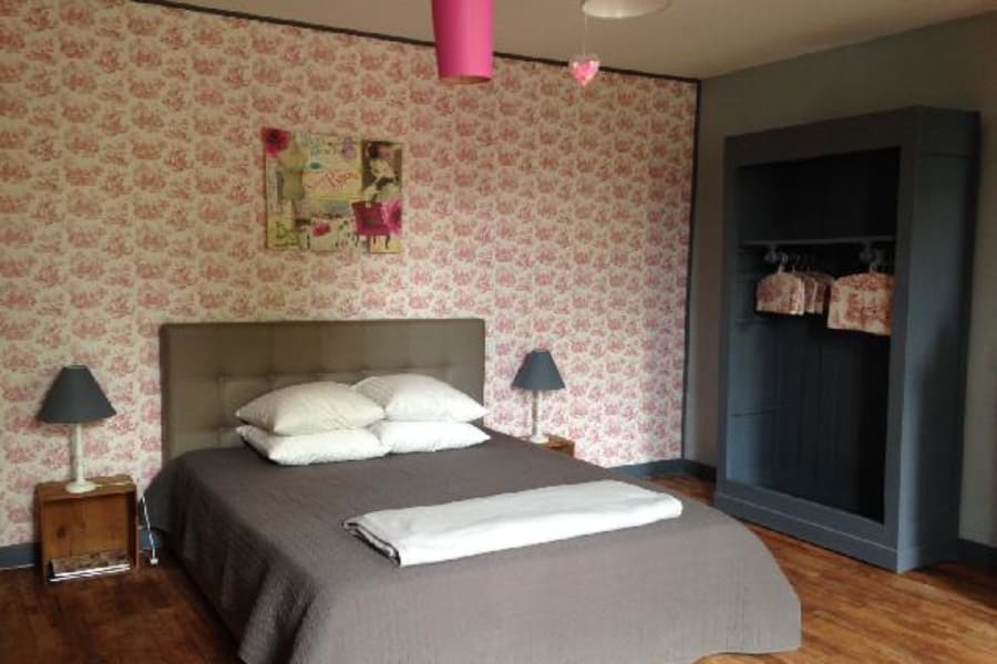 Photo 1