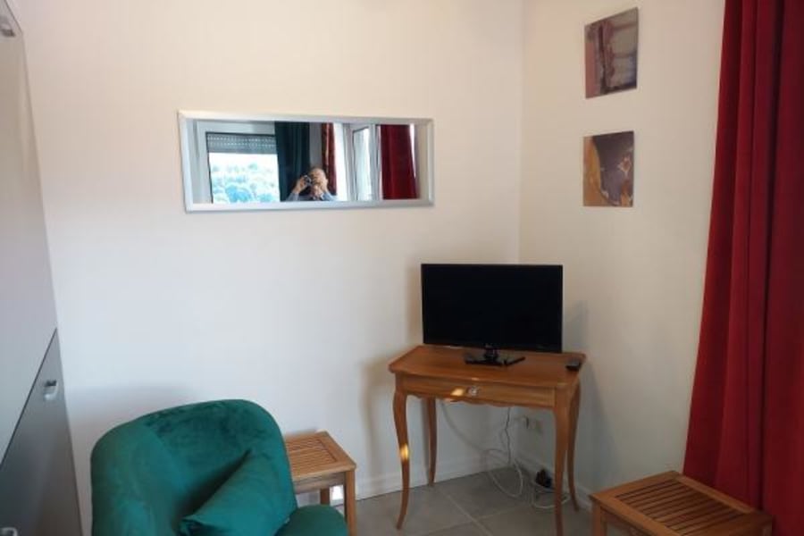 Photo 1