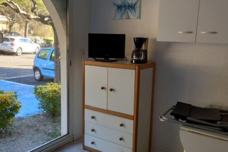 Photo 1