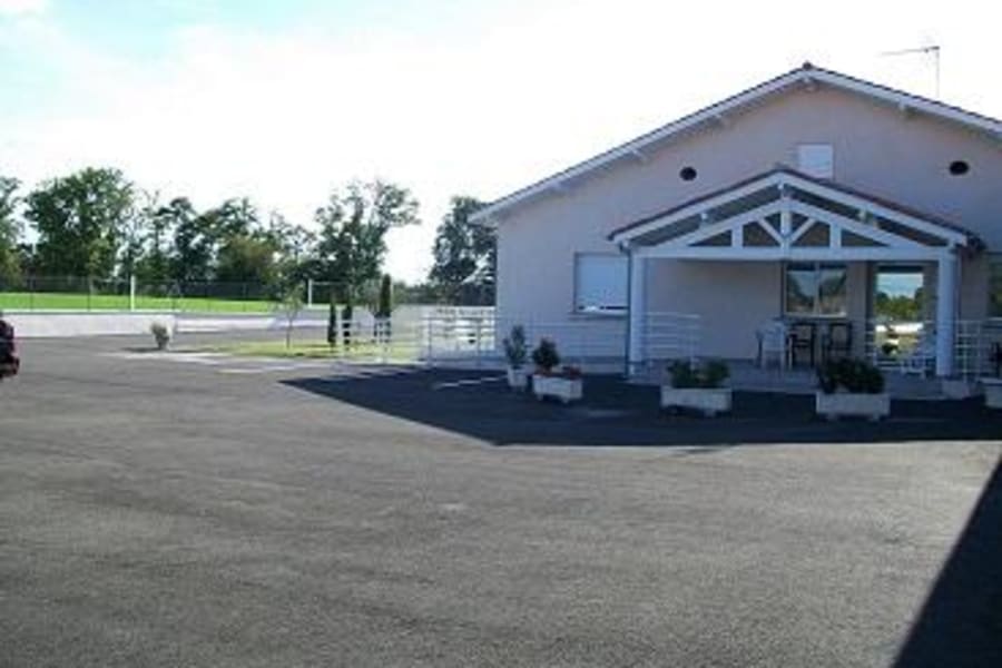 Photo 10