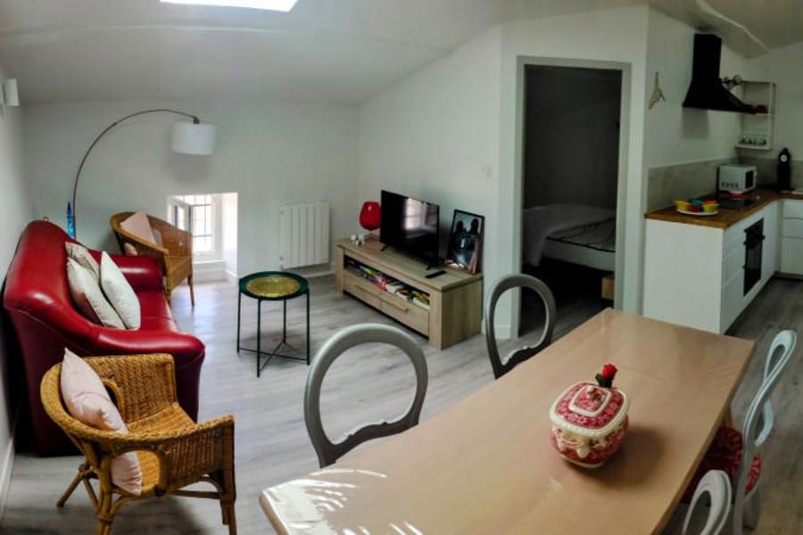 Photo 1