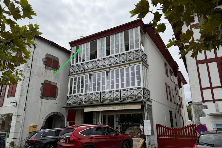 Photo 1