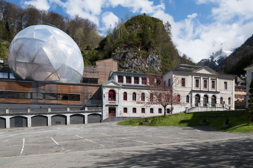 Ancienne bulle des Thermes d&rsquo;Eaux-Bonnes avant sa d&eacute;molition en vall&eacute;e d&rsquo;Ossau