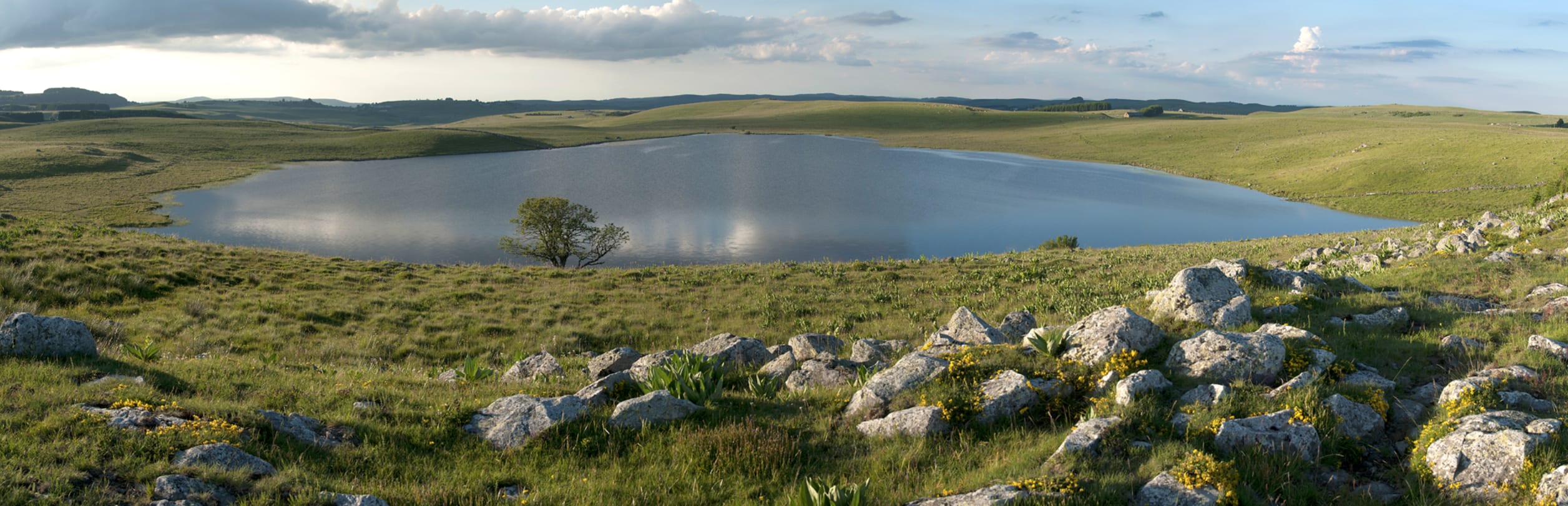 tourisme bagnols les bains, lac de st andeol
