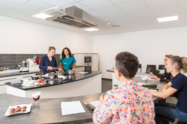 Atelier de cuisine diététique dans le cadre d’une cure à Brides-les-Bains