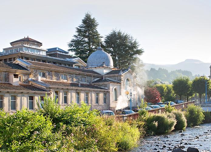 thermes La Bourboule Vue exterieure - source photo thermes