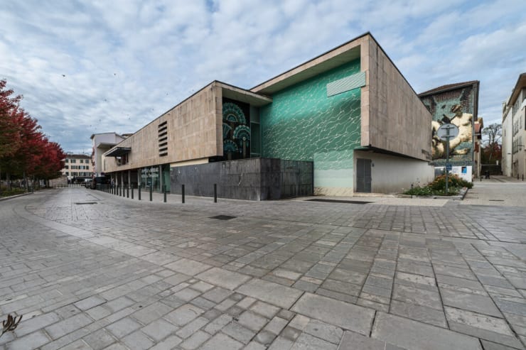 Batiment de l'institut du Thermalisme de l'Universite de Bordeaux &agrave; Dax une &eacute;cole sp&eacute;cialis&eacute;e dans les m&eacute;tiers de l'eau de sant&eacute;