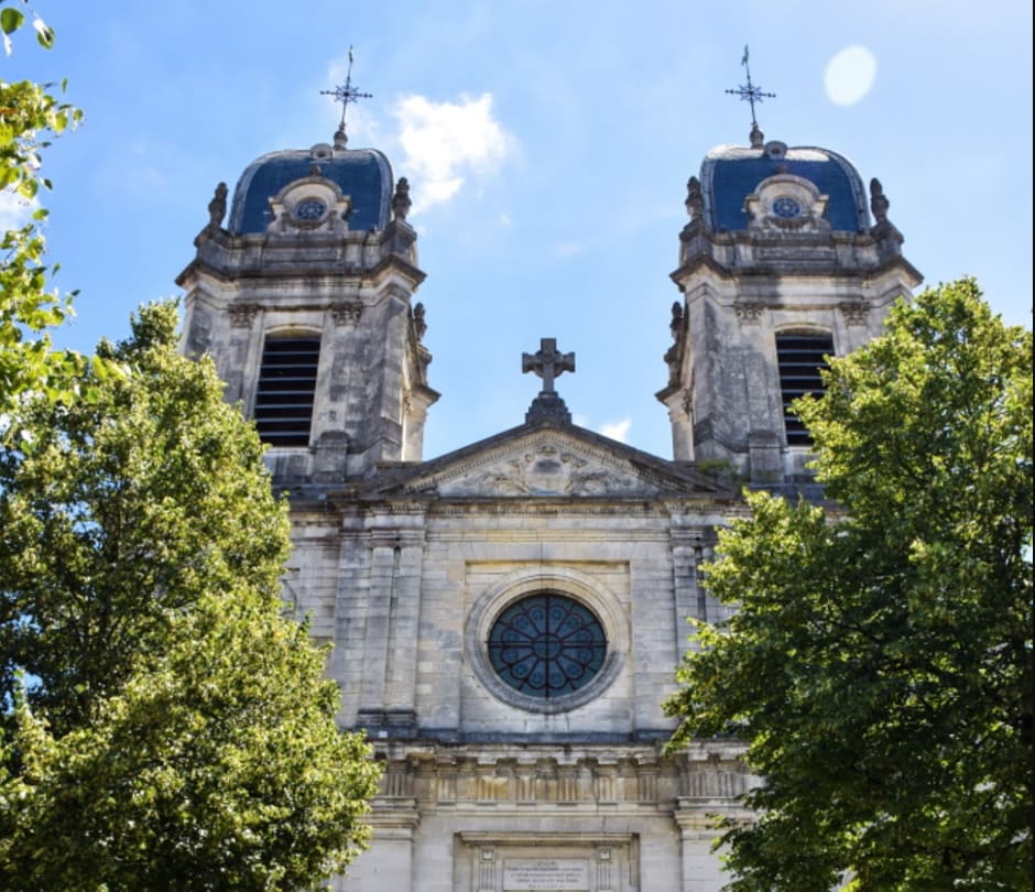 Station thermale du Grand Dax - cathedrale de dax