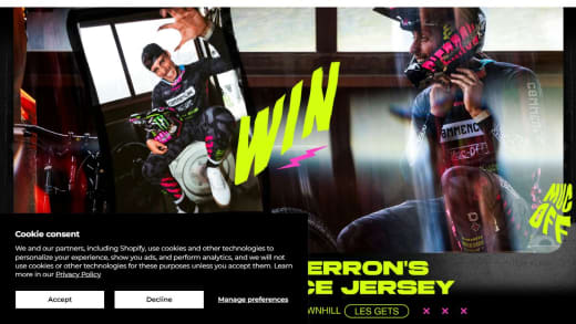 Amaury Pierron's Custom Race Jersey