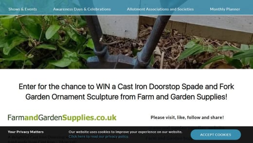 Cast Iron Doorstop Spade And Fork Garden Ornament Sculpture