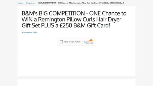 B&M Gift Card and Hair Dryer Gift Set