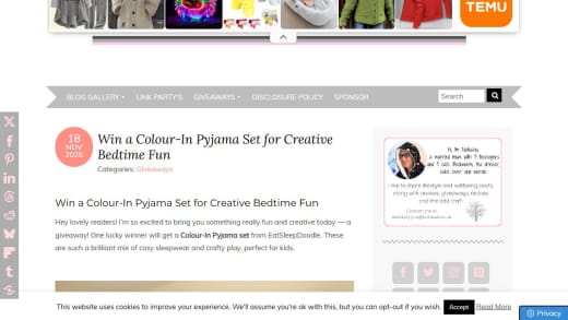 Colour-In Pyjama Set