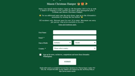 Guitarguitar Voucher and Christmas Hamper